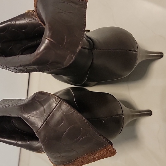 Coach 👢 - Picture 3 of 6